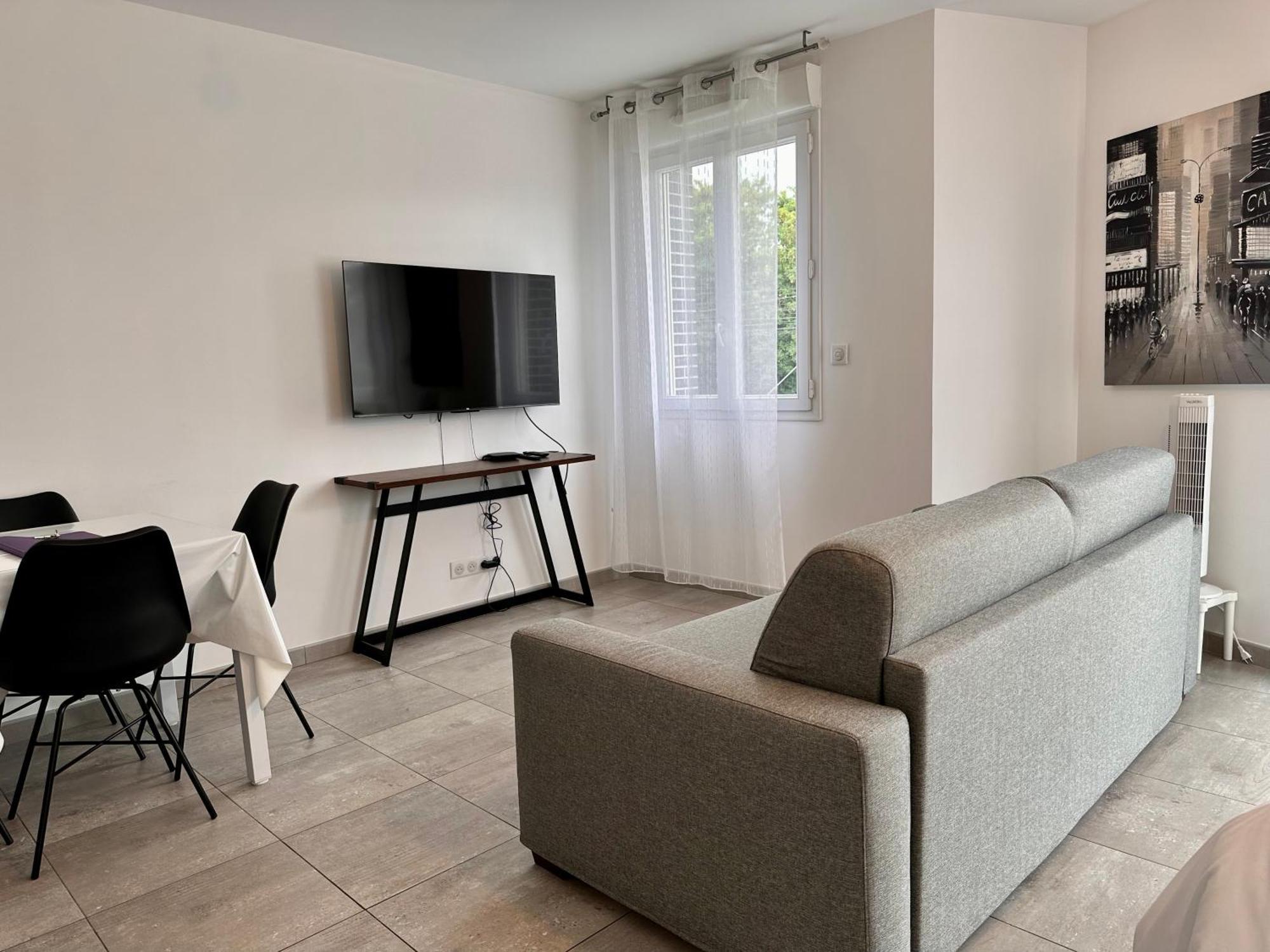 Residence 4T - 33 Avenue Gaston Chauvin Aulnay-sous-Bois Bagian luar foto