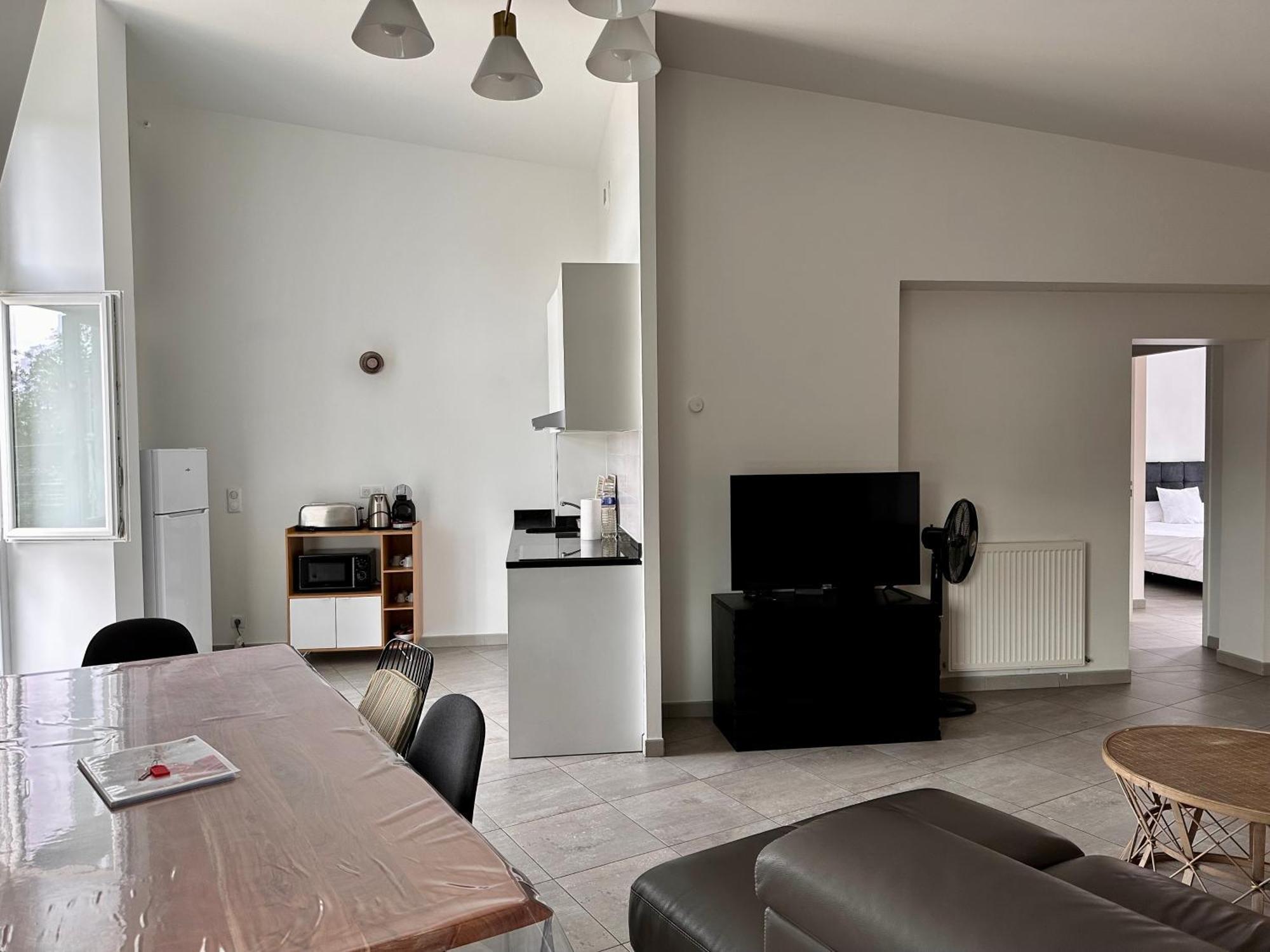 Residence 4T - 33 Avenue Gaston Chauvin Aulnay-sous-Bois Bagian luar foto