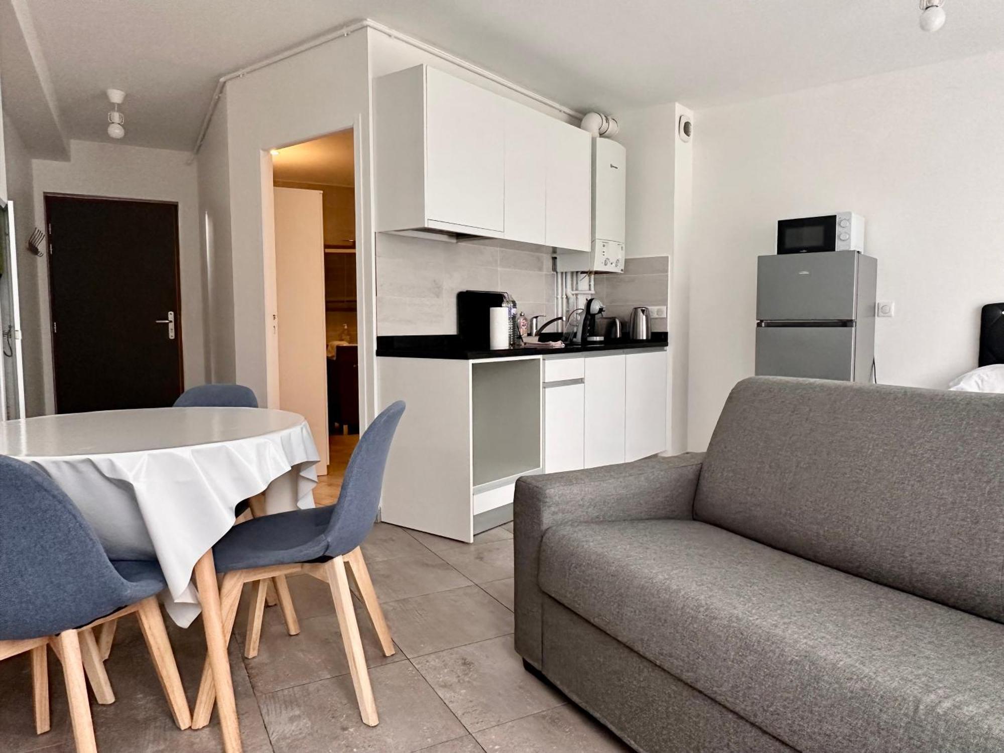 Residence 4T - 33 Avenue Gaston Chauvin Aulnay-sous-Bois Bagian luar foto
